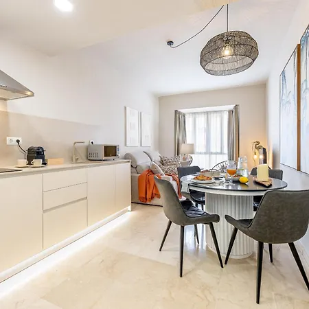 Vivendos - Ma16 - Capuchinos Parking Apartment Málaga