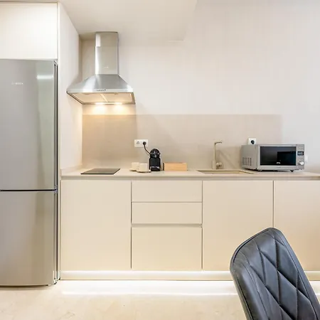 Vivendos - Ma16 - Capuchinos Parking Apartment Málaga